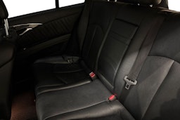 harmaa Mercedes-Benz E 2007 kuva 10.