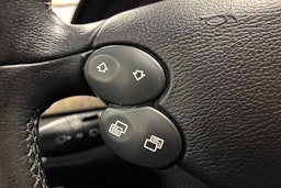 harmaa Mercedes-Benz E 2007 kuva 18.