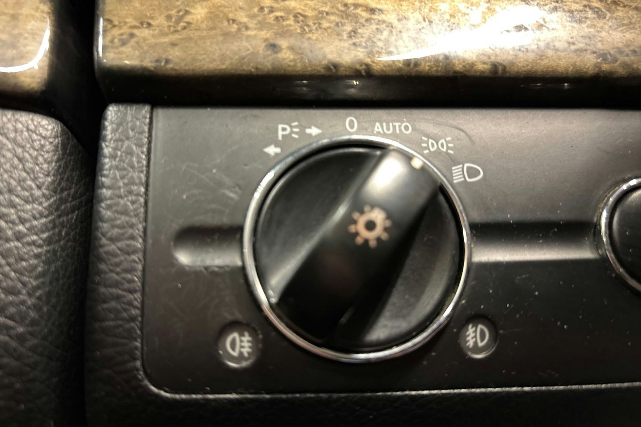 harmaa Mercedes-Benz E 2007 kuva 20.