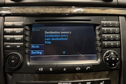 harmaa Mercedes-Benz E 2007 kuva 24.