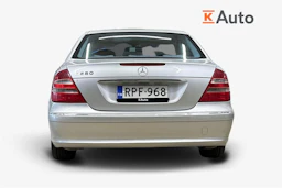 harmaa Mercedes-Benz E 2007 kuva 4.