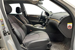 harmaa Mercedes-Benz E 2007 kuva 12.