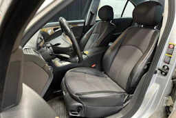 harmaa Mercedes-Benz E 2007 kuva 16.