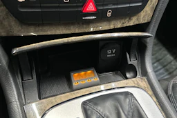 harmaa Mercedes-Benz E 2007 kuva 20.