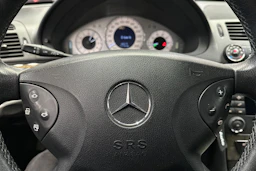 harmaa Mercedes-Benz E 2007 kuva 24.