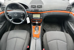 Musta Mercedes-Benz E 2007 kuva 7.