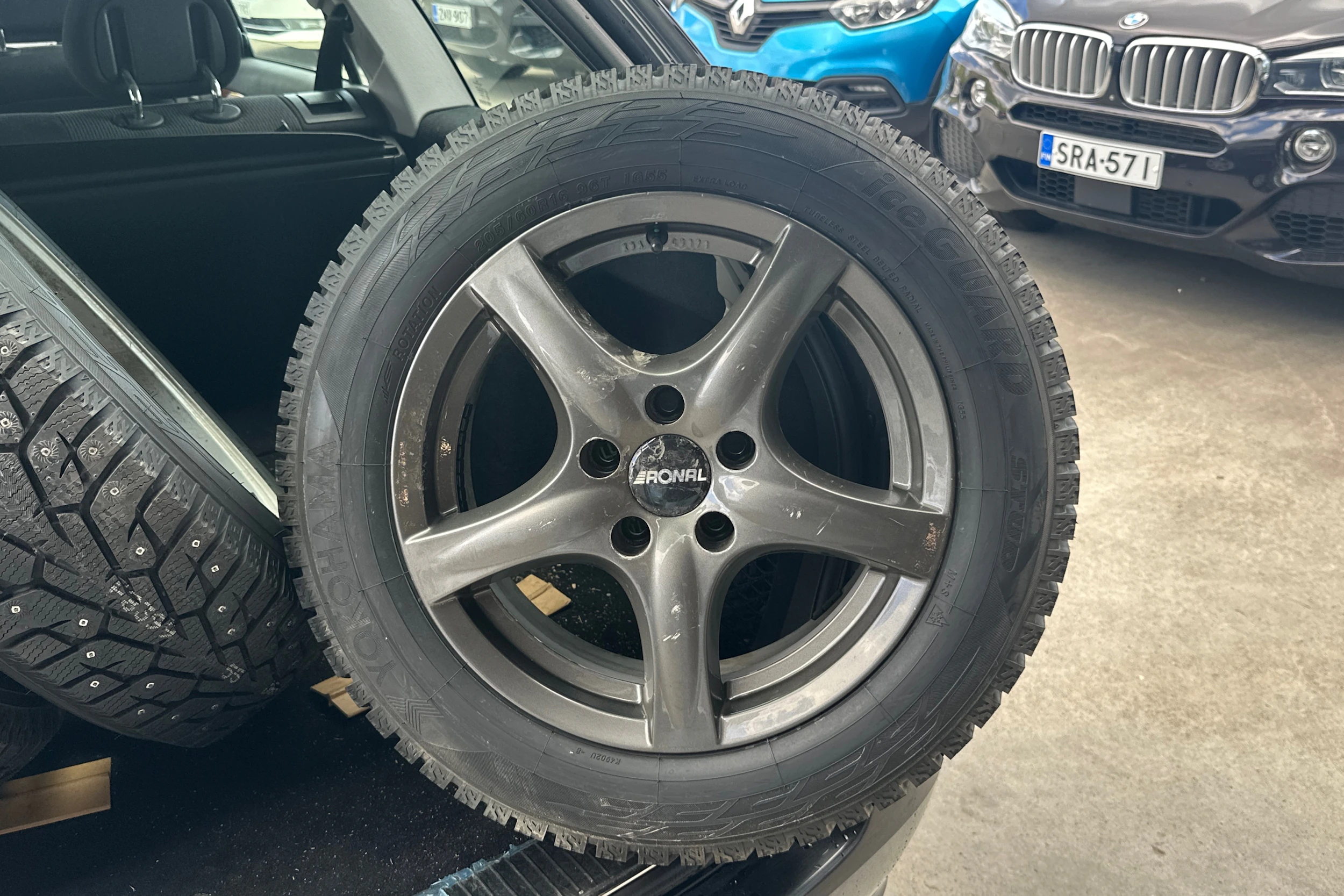 Musta Mercedes-Benz E 2007 kuva 10.