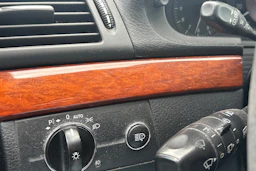 Musta Mercedes-Benz E 2007 kuva 17.