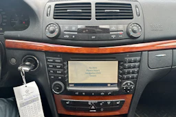 Musta Mercedes-Benz E 2007 kuva 19.