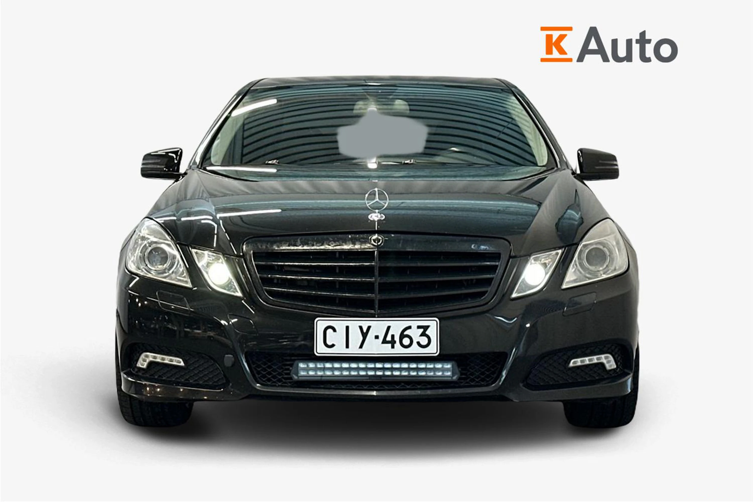 musta Mercedes-Benz E 2009 kuva 4.