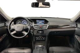 musta Mercedes-Benz E 2009 kuva 9.