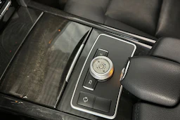 musta Mercedes-Benz E 2009 kuva 20.