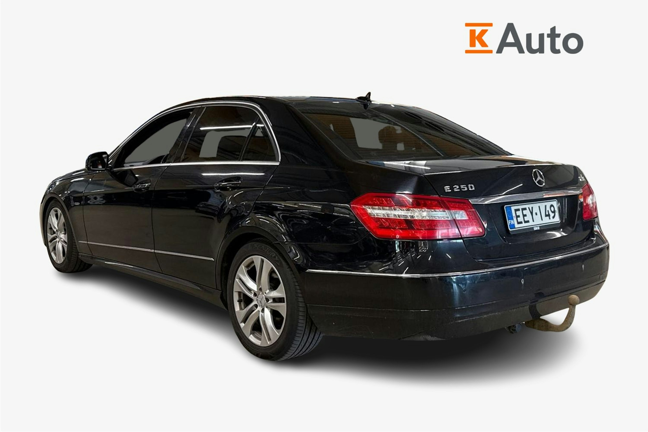 musta Mercedes-Benz E 2009 kuva 2.