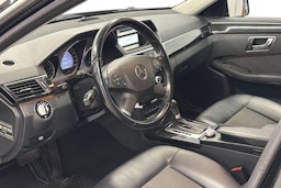musta Mercedes-Benz E 2009 kuva 7.