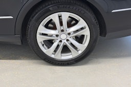 musta Mercedes-Benz E 2009 kuva 11.