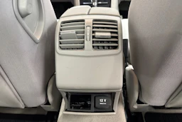 Harmaa Mercedes-Benz E 2009 kuva 13.