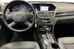 musta Mercedes-Benz E 2009 kuva 9.