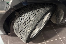 musta Mercedes-Benz E 2009 kuva 13.