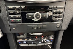 musta Mercedes-Benz E 2009 kuva 23.