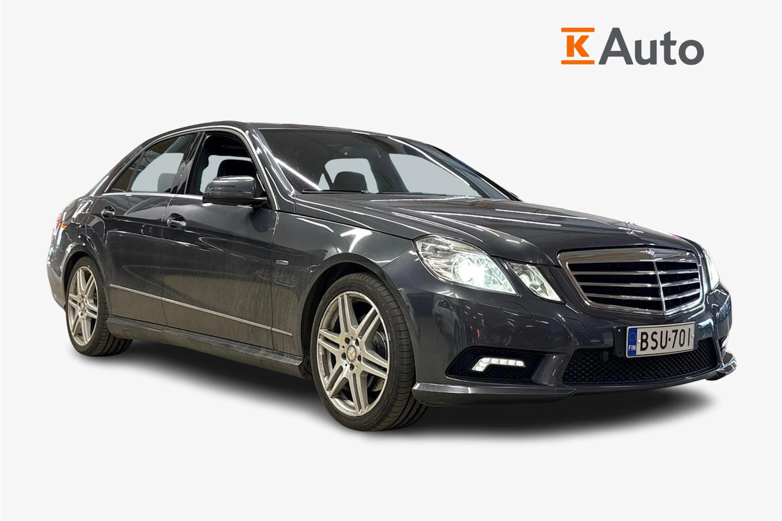 harmaa Mercedes-Benz E 2010 kuva 1.