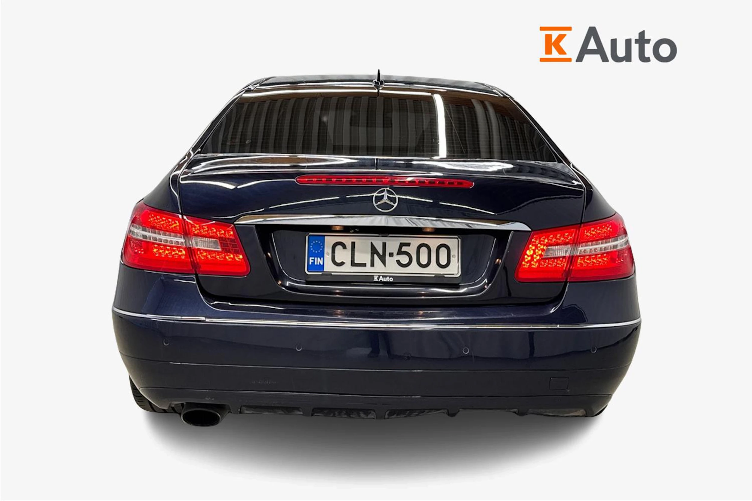 sininen Mercedes-Benz E 2010 kuva 3.