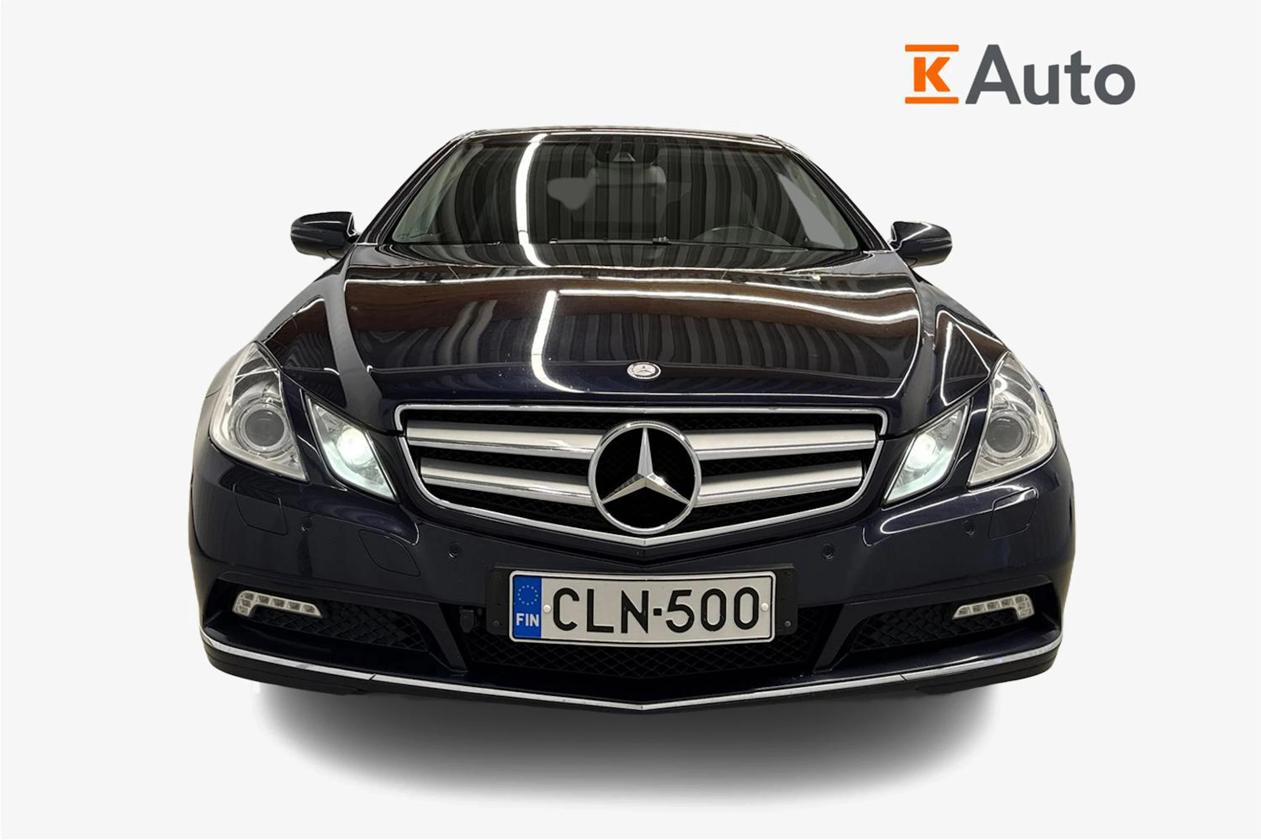 sininen Mercedes-Benz E 2010 kuva 4.