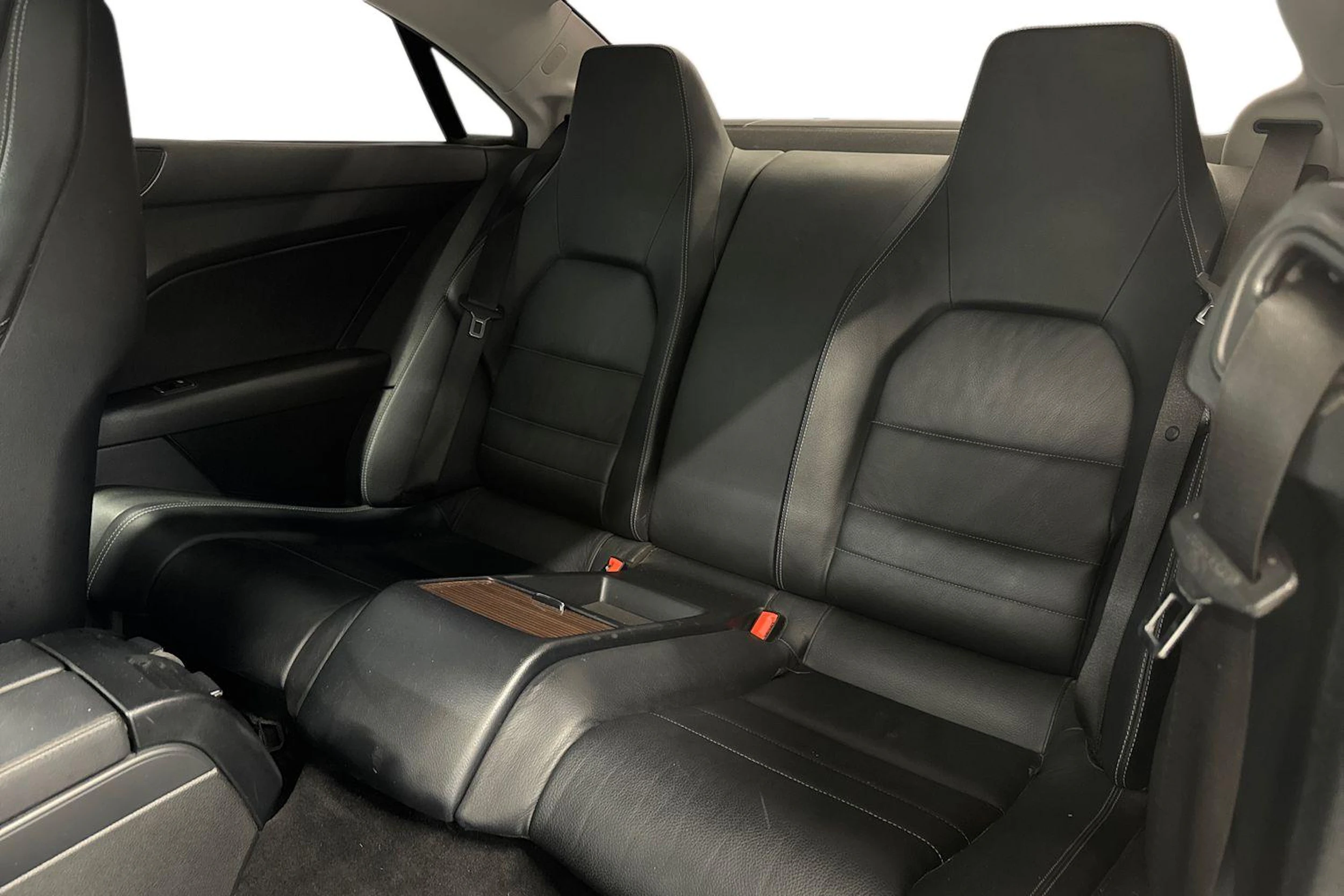 sininen Mercedes-Benz E 2010 kuva 8.
