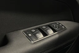 sininen Mercedes-Benz E 2010 kuva 17.
