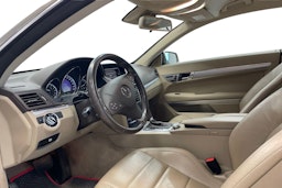 harmaa Mercedes-Benz E 2010 kuva 3.