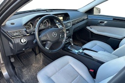 met. ruskea (beige) Mercedes-Benz E 2010 kuva 3.