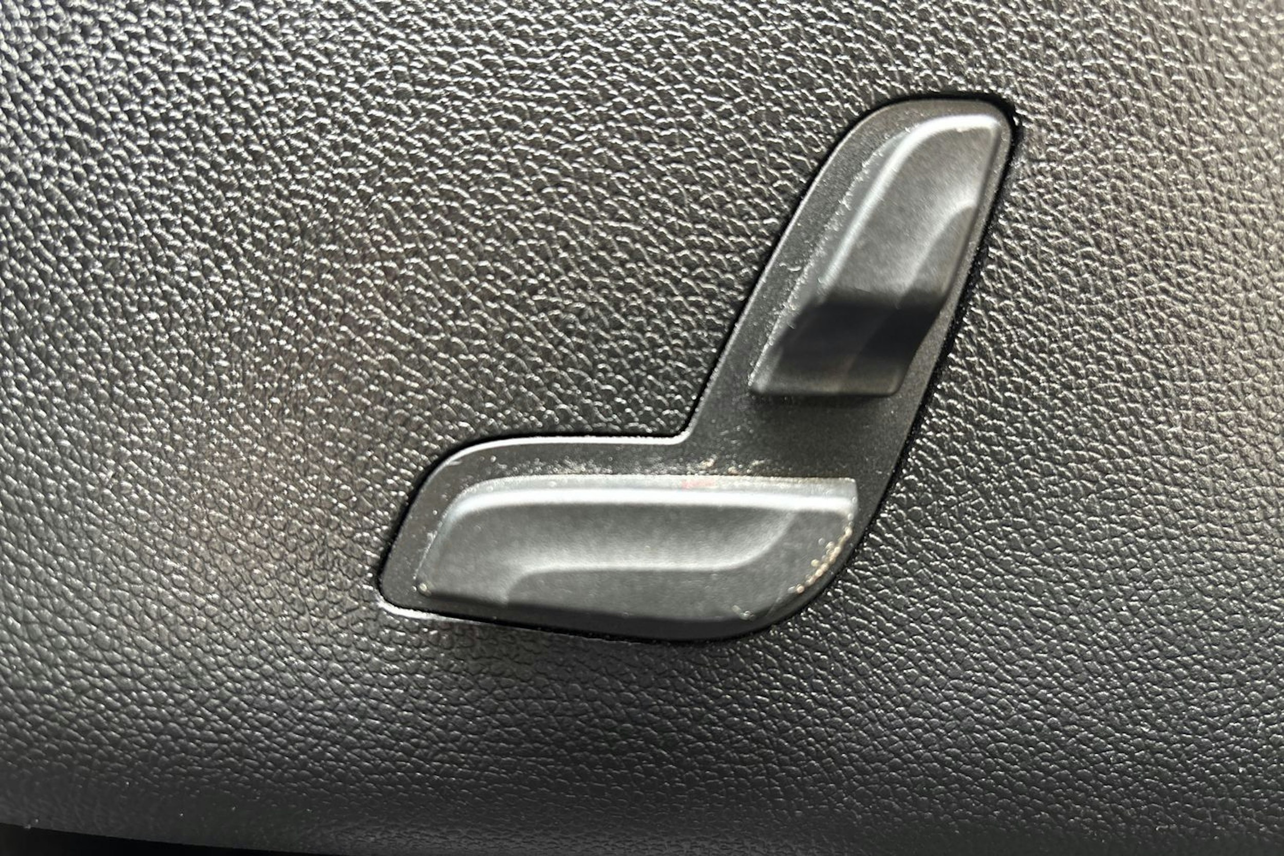 Mercedes-Benz E 2010 kuva 17.