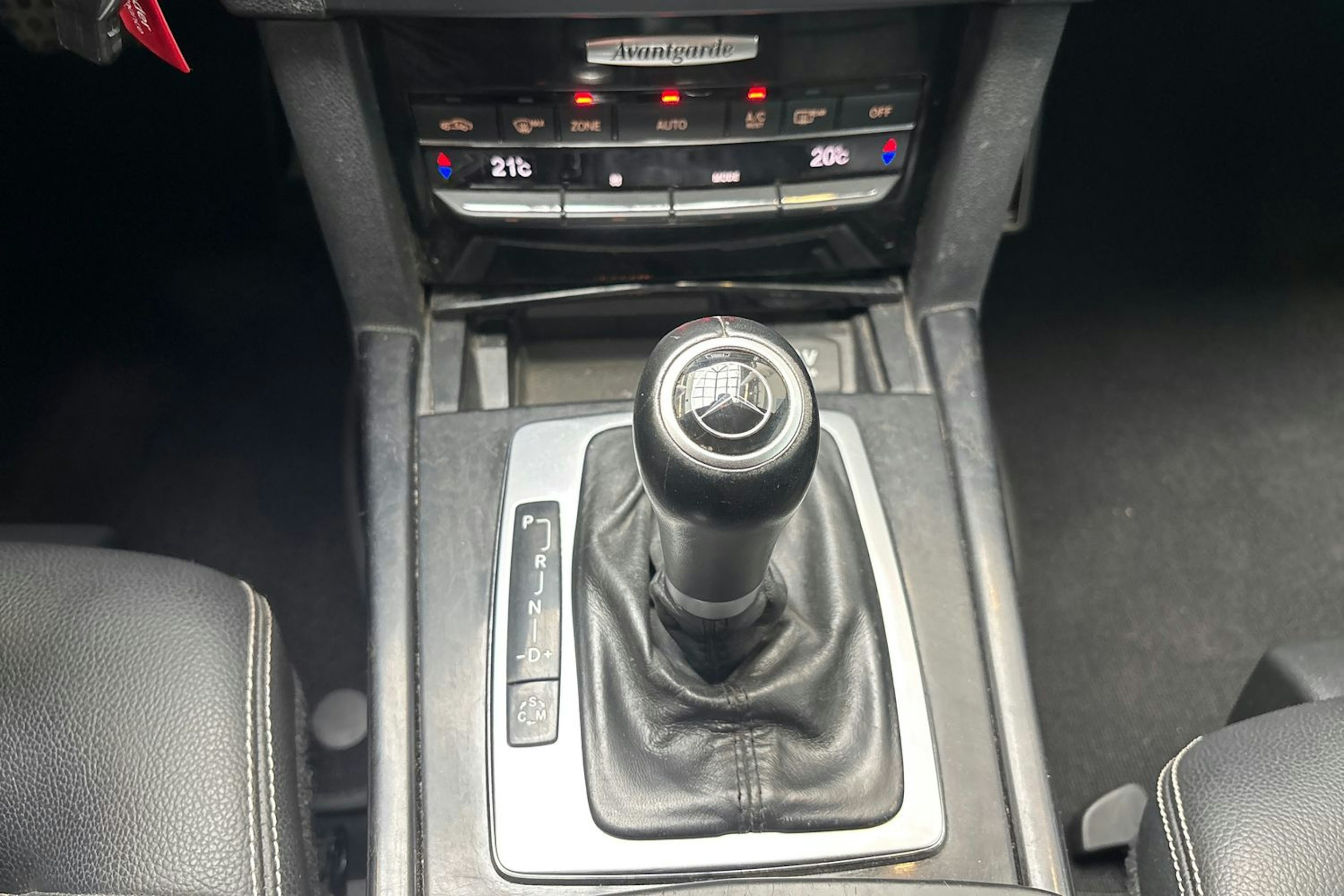Mercedes-Benz E 2010 kuva 24.