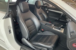 valkoinen Mercedes-Benz E 2010 kuva 29.