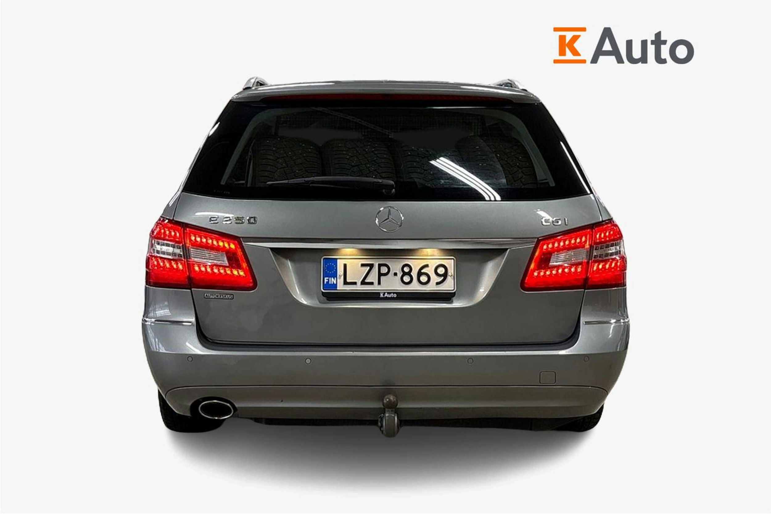 harmaa Mercedes-Benz E 2010 kuva 3.