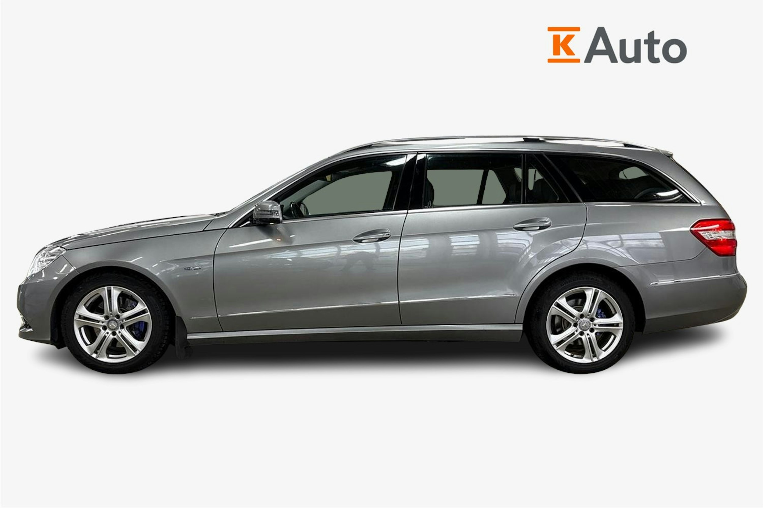 harmaa Mercedes-Benz E 2010 kuva 6.