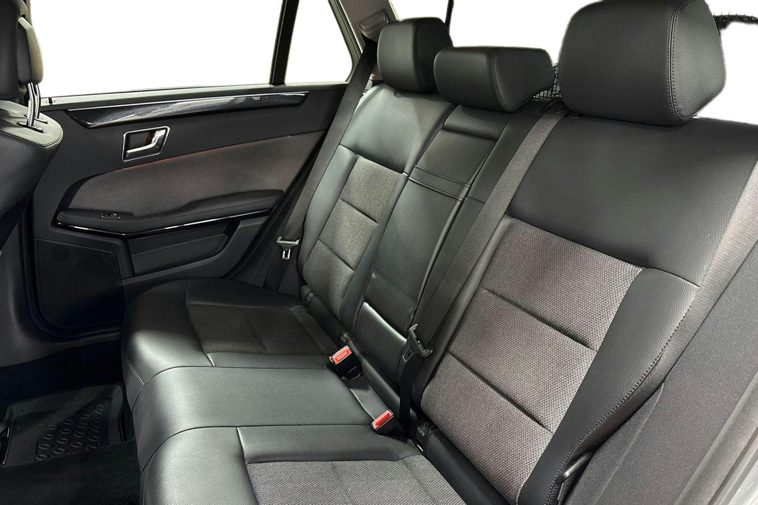 harmaa Mercedes-Benz E 2010 kuva 10.