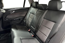 harmaa Mercedes-Benz E 2010 kuva 10.