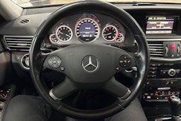 harmaa Mercedes-Benz E 2010 kuva 15.