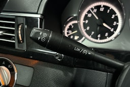 harmaa Mercedes-Benz E 2010 kuva 24.