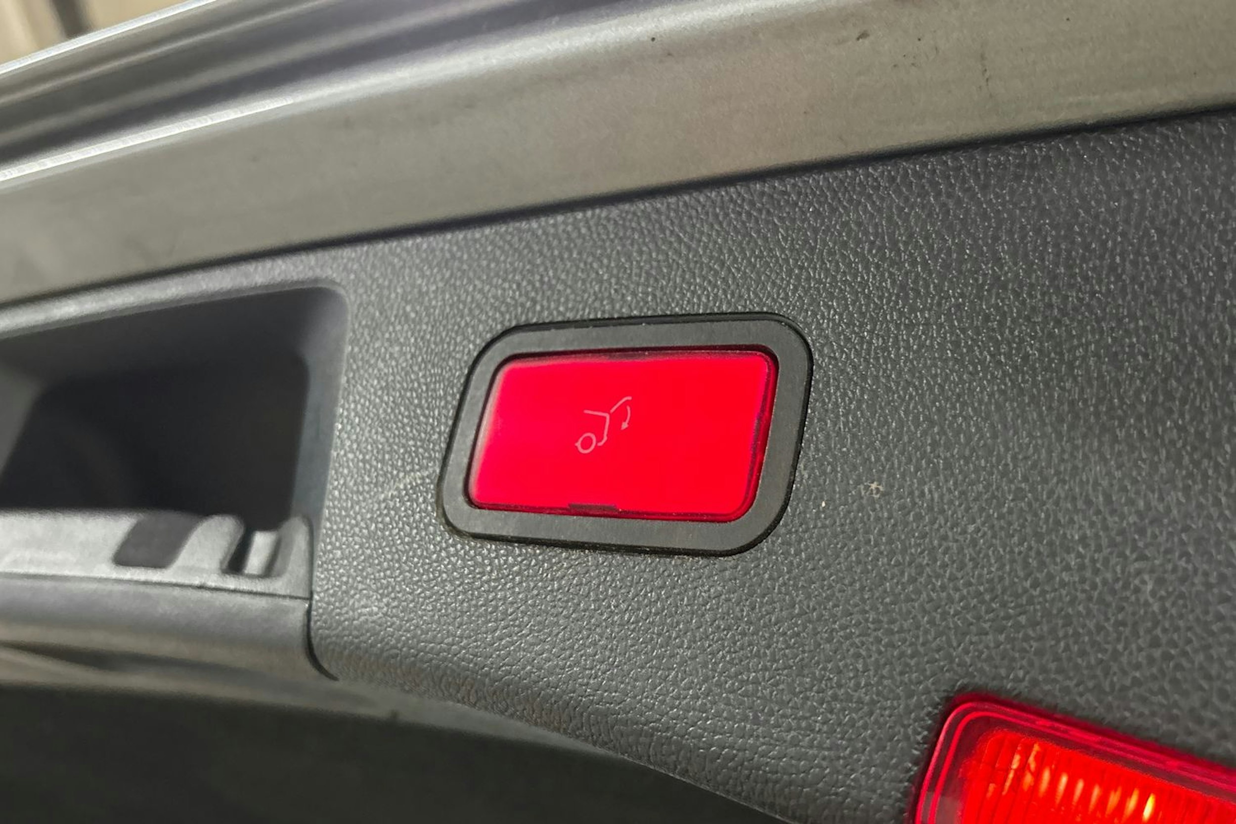 harmaa Mercedes-Benz E 2010 kuva 31.