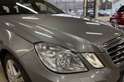 harmaa Mercedes-Benz E 2010 kuva 32.