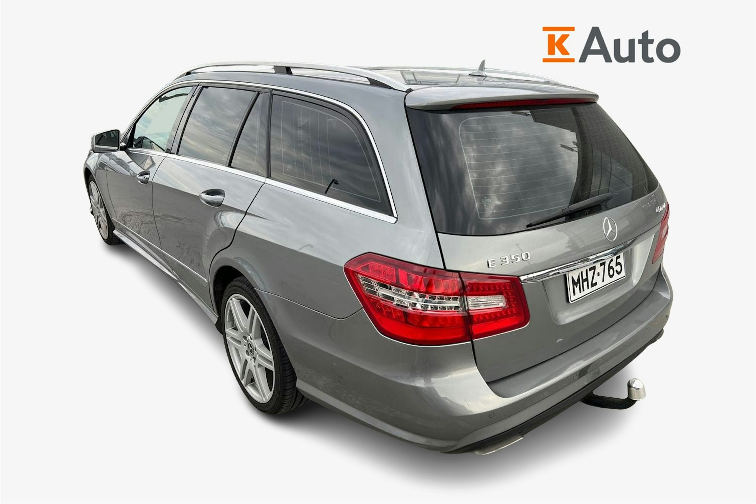 harmaa Mercedes-Benz E 2010 kuva 2.