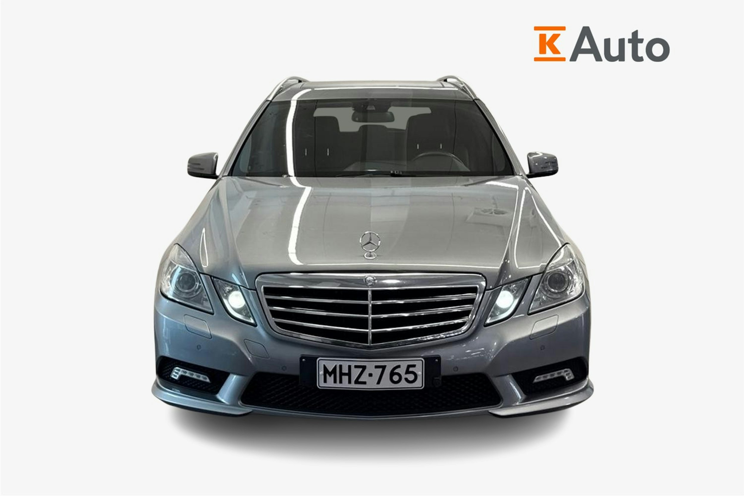 harmaa Mercedes-Benz E 2010 kuva 5.