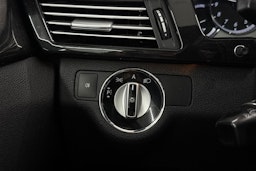 harmaa Mercedes-Benz E 2010 kuva 27.