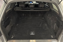 harmaa Mercedes-Benz E 2010 kuva 31.