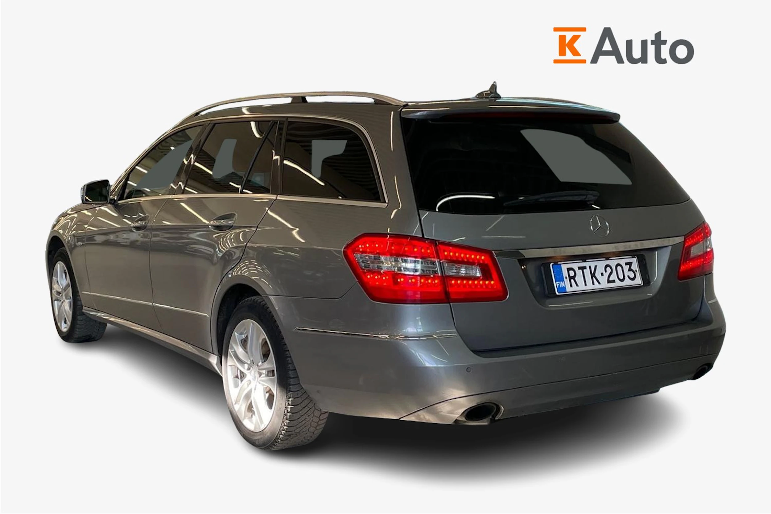 Harmaa Mercedes-Benz E 2010 kuva 2.