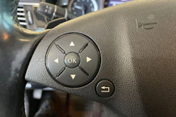 Harmaa Mercedes-Benz E 2010 kuva 16.