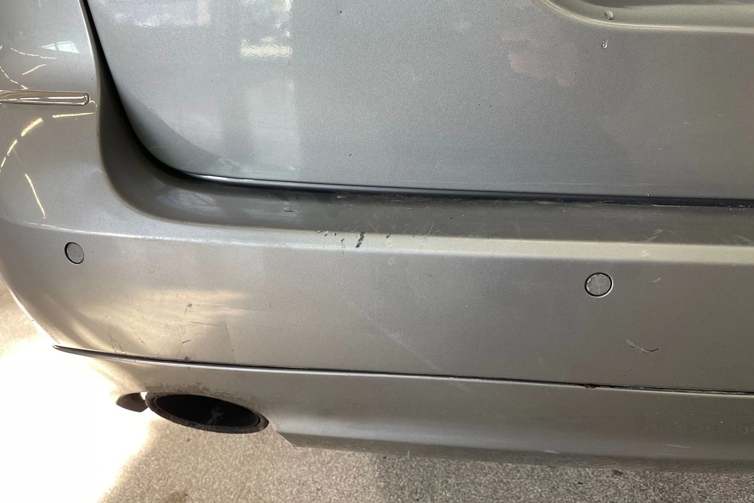 Harmaa Mercedes-Benz E 2010 kuva 27.