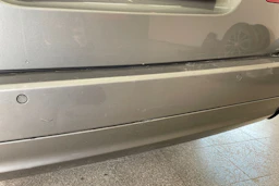 Harmaa Mercedes-Benz E 2010 kuva 28.