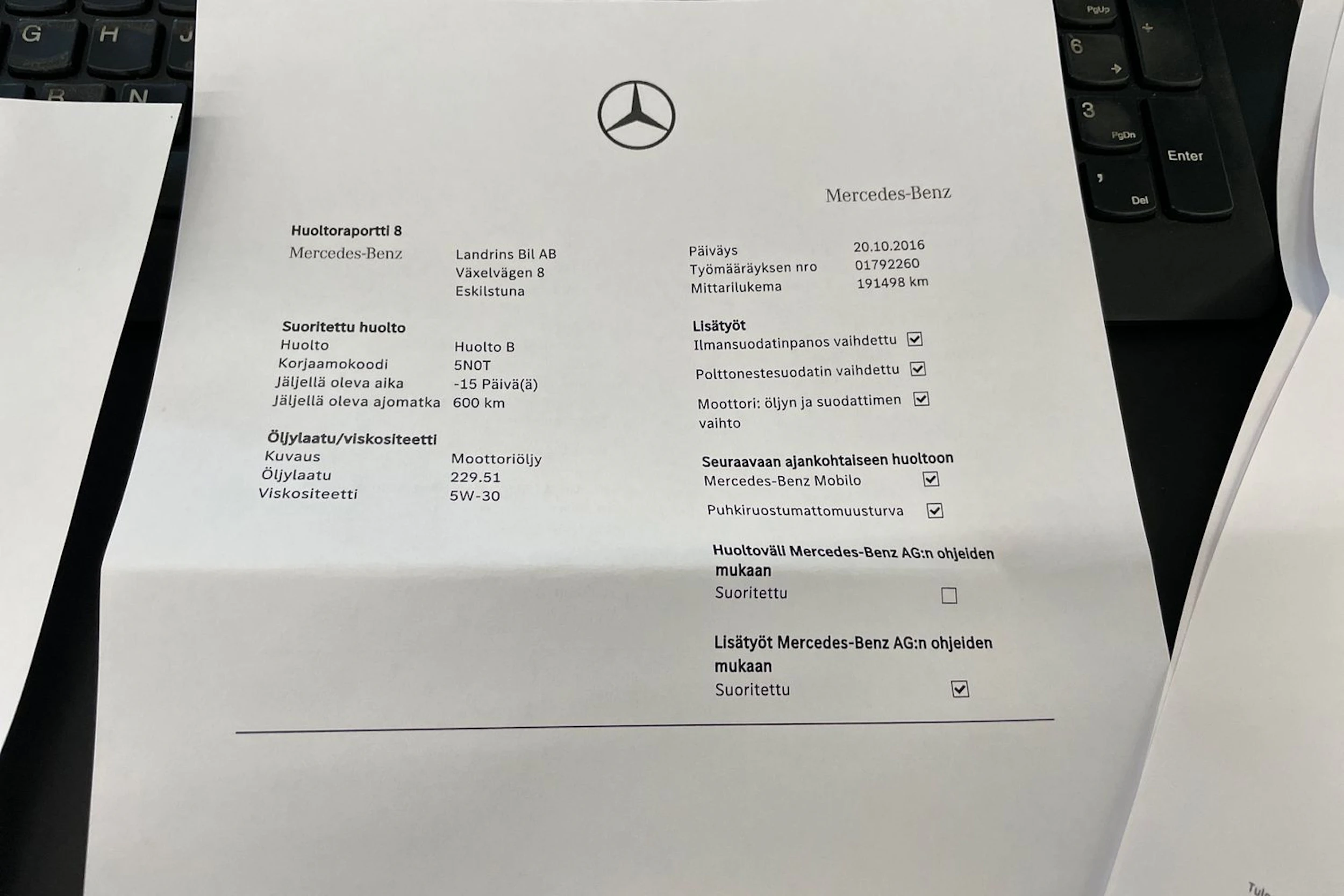 Harmaa Mercedes-Benz E 2010 kuva 35.